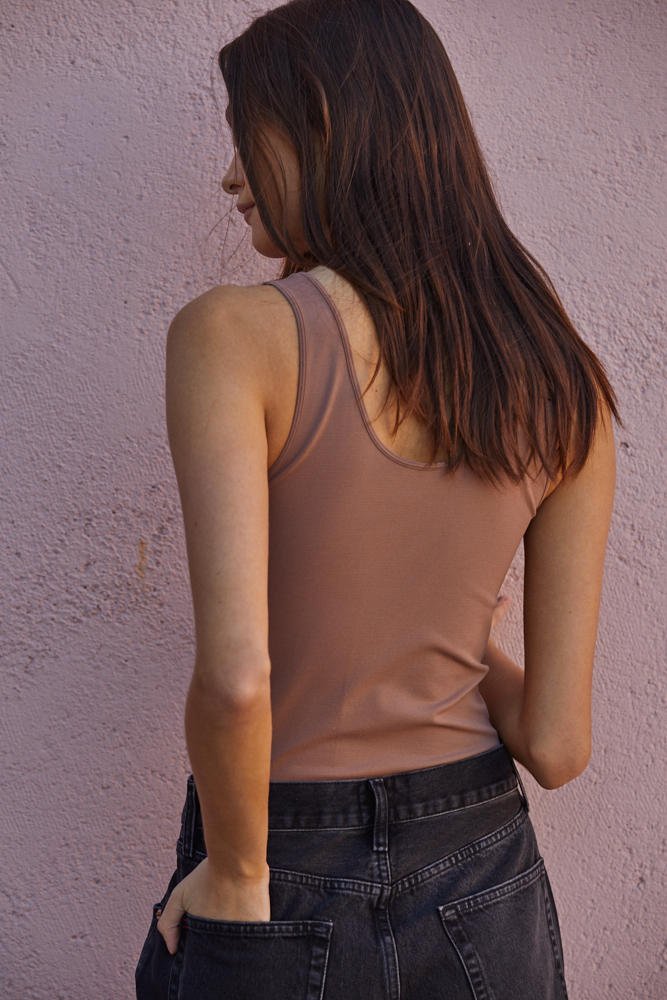 Seamless V-Neck Versatile Tank Top - Modish Maven Boutique