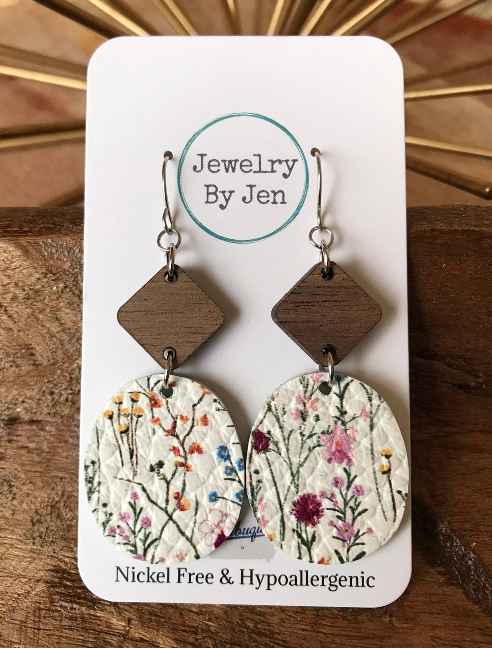 Walnut Diamond & Delicate Wildflowers Rounded Square Earring - Modish Maven Boutique